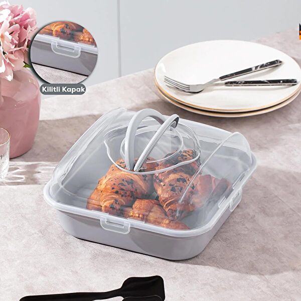 Porsima Kek, Pasta Fanusu