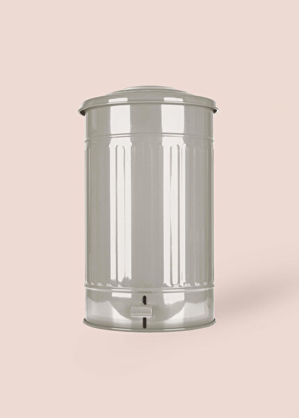 The Mia Çöp Kovası