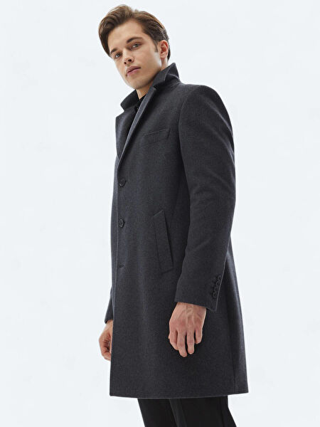 Kip Erkek Mont, Kaban