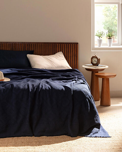 Madame Coco Yatak Örtüsü