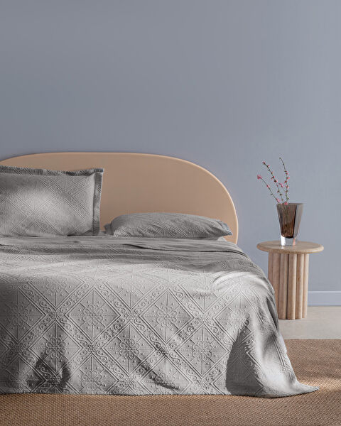 Madame Coco Yatak Örtüsü