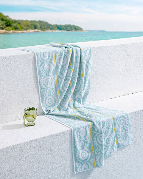 Madame Coco Plaj Havlusu