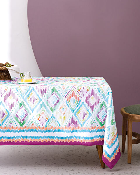 Madame Coco Masa Örtüsü