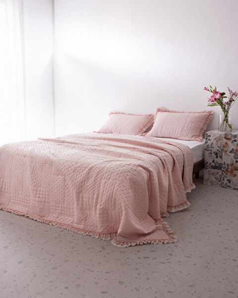 Madame Coco Yatak Örtüsü