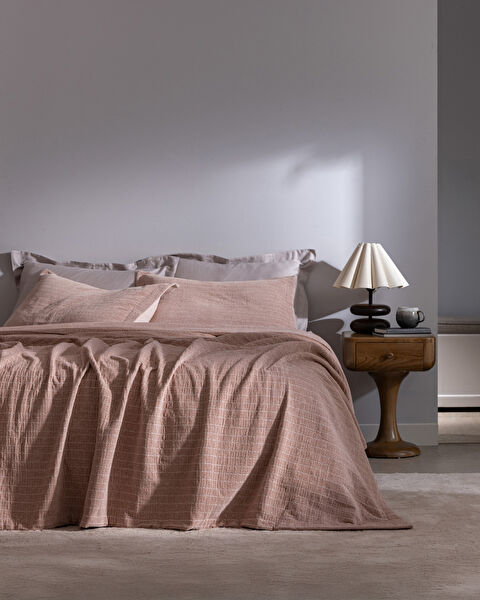 Madame Coco Yatak Örtüsü