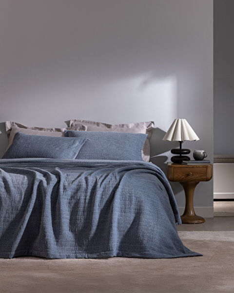 Madame Coco Yatak Örtüsü