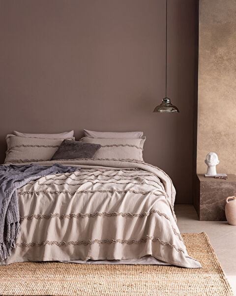 Madame Coco Yatak Örtüsü