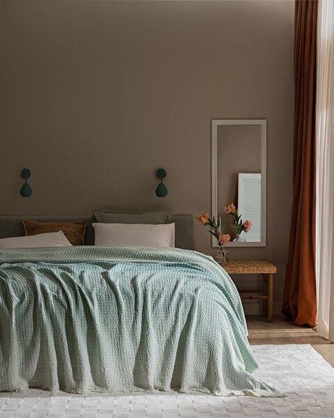 Madame Coco Yatak Örtüsü