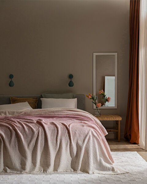 Madame Coco Yatak Örtüsü