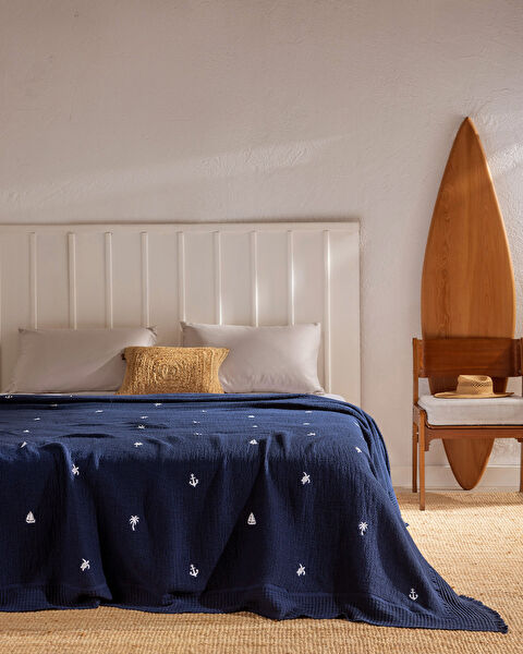 Madame Coco Yatak Örtüsü