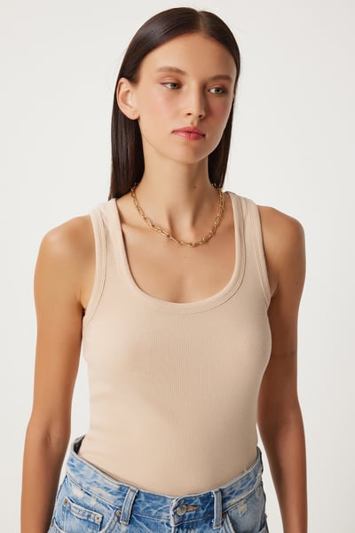 Happinessİstanbul Kadın Atlet, Body