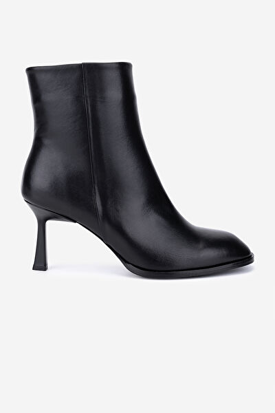 VALMENTİ Kadın Bot