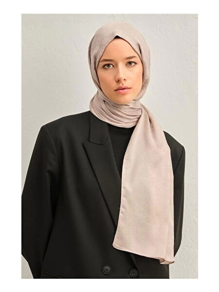 Armine Şal, Eşarp ve Aksesuarı