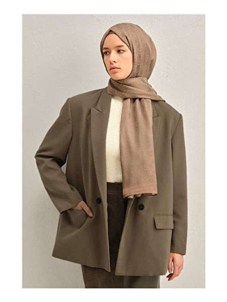 Armine Şal, Eşarp ve Aksesuarı