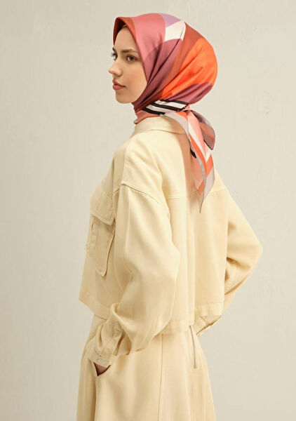 Armine Şal, Eşarp ve Aksesuarı