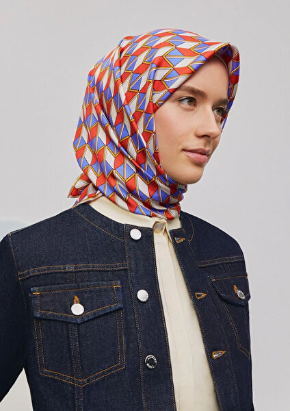 Armine Şal, Eşarp ve Aksesuarı