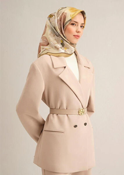 Armine Şal, Eşarp ve Aksesuarı