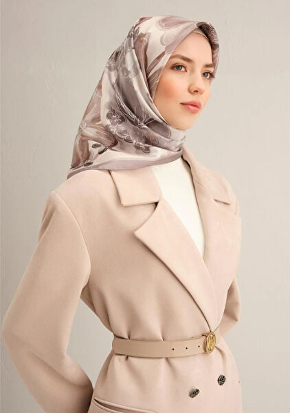 Armine Şal, Eşarp ve Aksesuarı