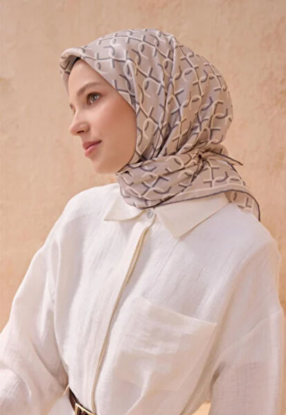 Belli Şal, Eşarp ve Aksesuarı