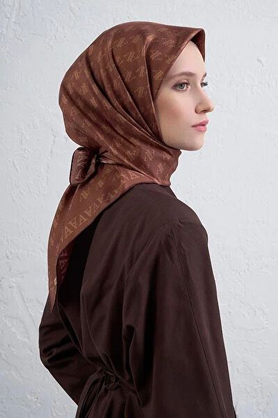 Armine Şal, Eşarp ve Aksesuarı