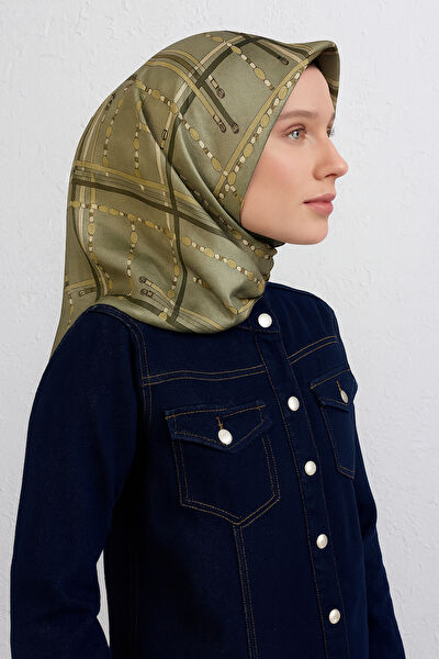 Armine Şal, Eşarp ve Aksesuarı