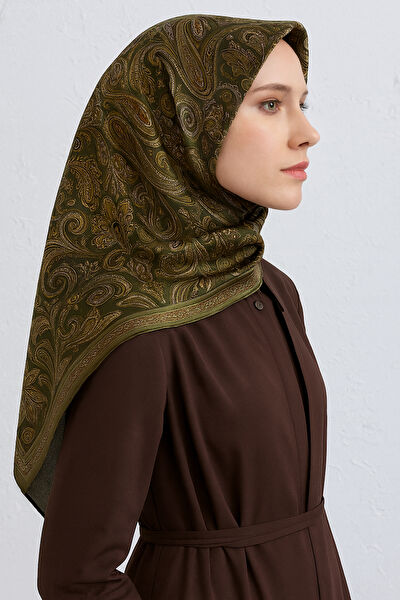 Armine Şal, Eşarp ve Aksesuarı