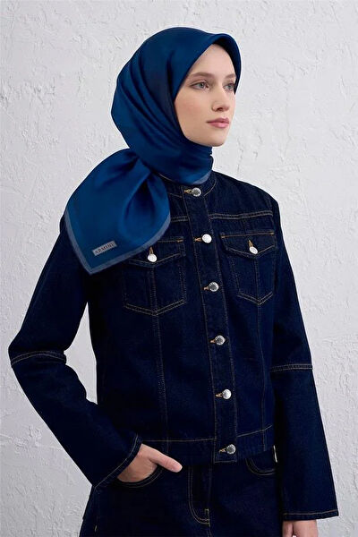 Armine Şal, Eşarp ve Aksesuarı