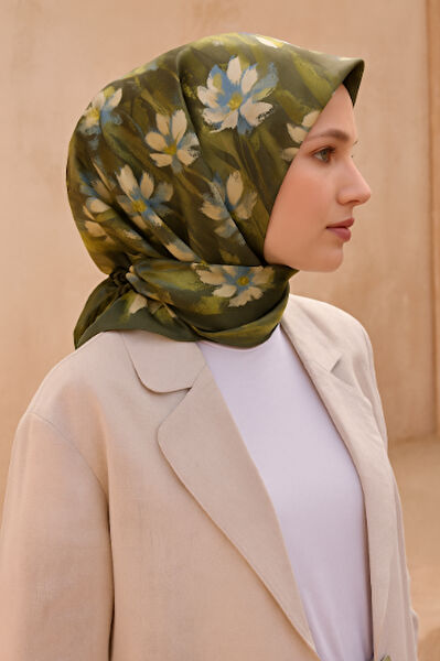 Belli Şal, Eşarp ve Aksesuarı