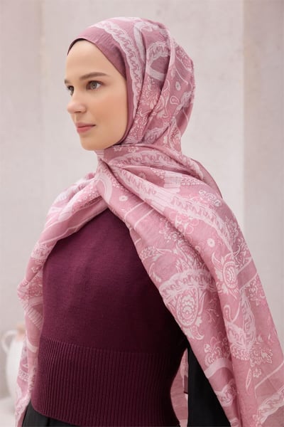 Belli Şal, Eşarp ve Aksesuarı