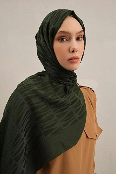 Armine Şal, Eşarp ve Aksesuarı