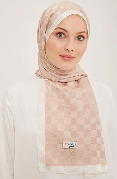 Armine Şal, Eşarp ve Aksesuarı