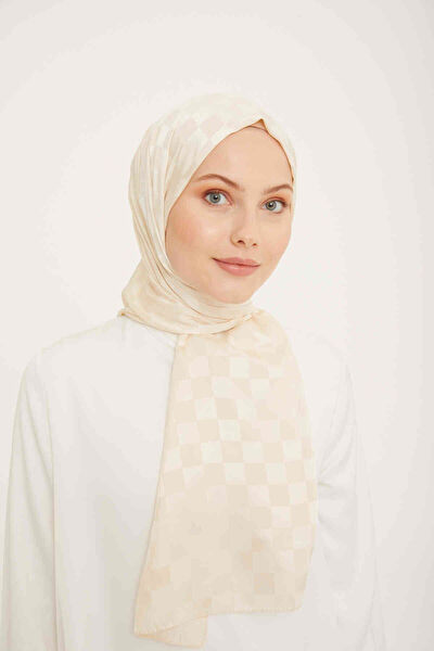 Armine Şal, Eşarp ve Aksesuarı