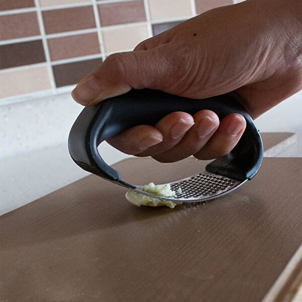 Store Patates, Sarımsak Ezici