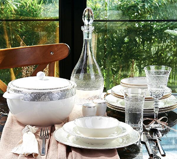 Korkmaz Yemek Takımı