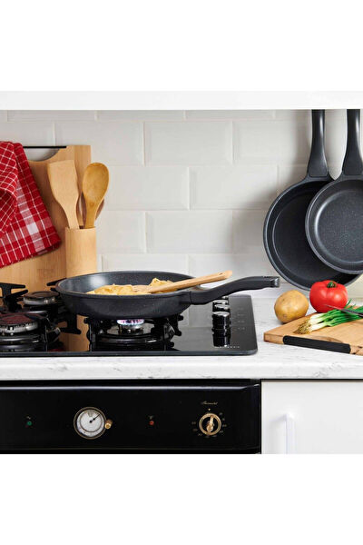 Penguen Tencere, Tava Seti