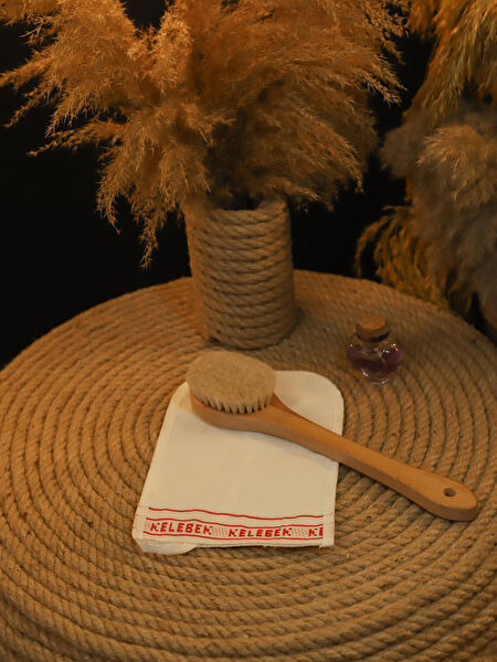 Şık Kalıp Banyo Fırçaları