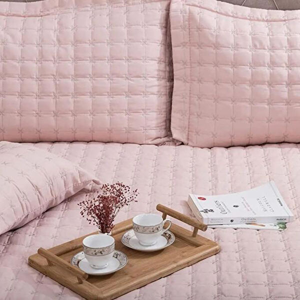 Belenay Yatak Örtüsü