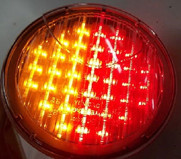 Universal Oto Lambaları