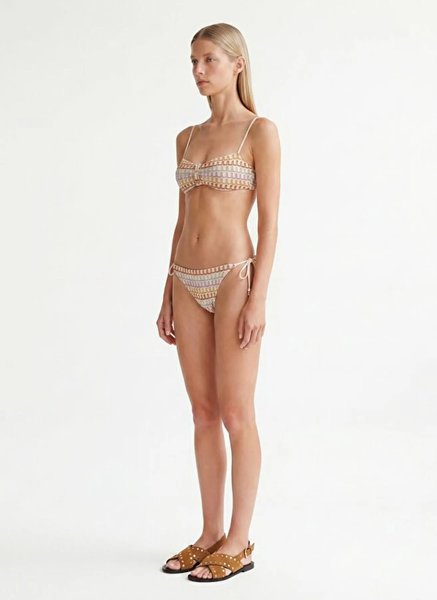 Yargıcı Bikini Üstü