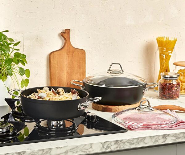 Amboss Tencere, Tava Seti