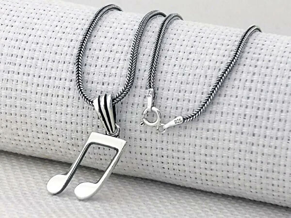 Mona Roza Kolye, Zincir, Künye