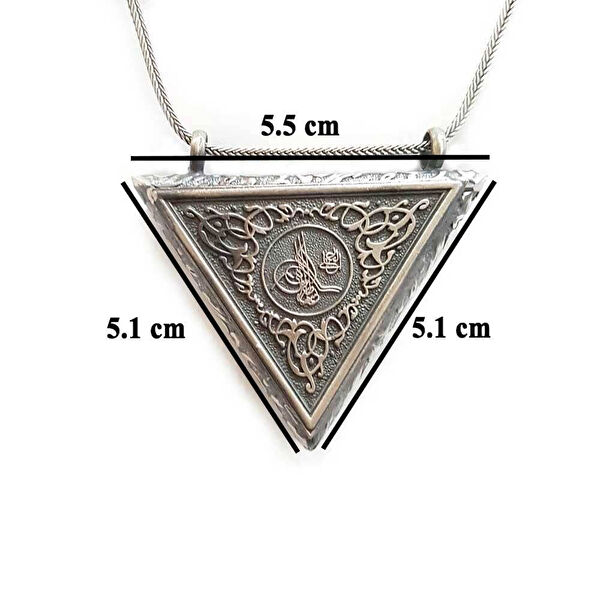 Mona Roza Kolye, Zincir, Künye