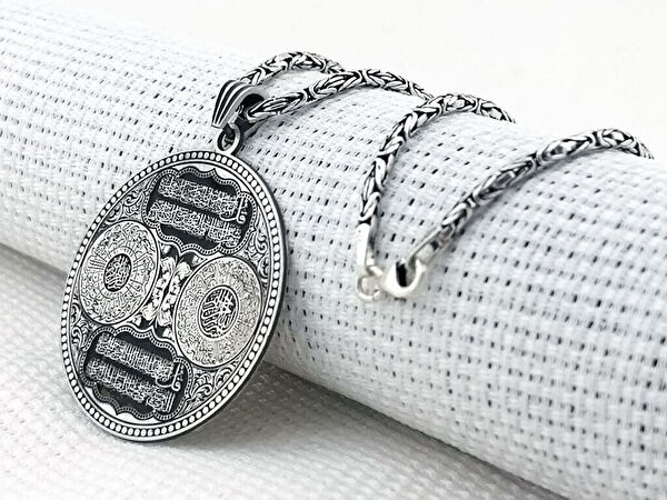 Mona Roza Kolye, Zincir, Künye