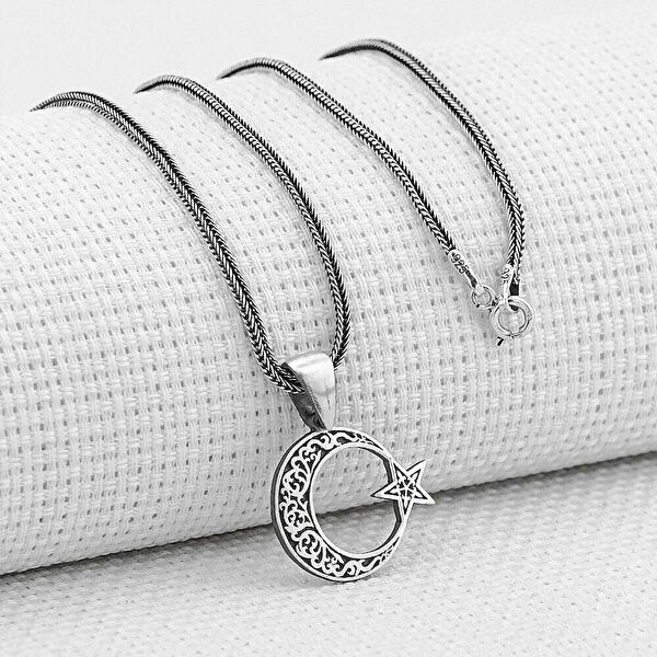 Mona Roza Kolye, Zincir, Künye