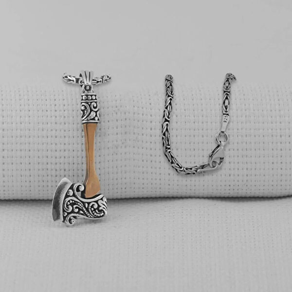 Mona Roza Kolye, Zincir, Künye