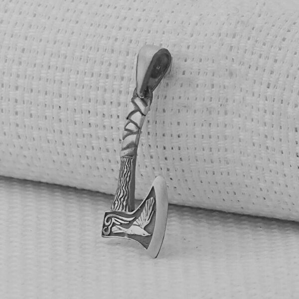 Mona Roza Kolye, Zincir, Künye