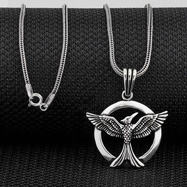 Mona Roza Kolye, Zincir, Künye