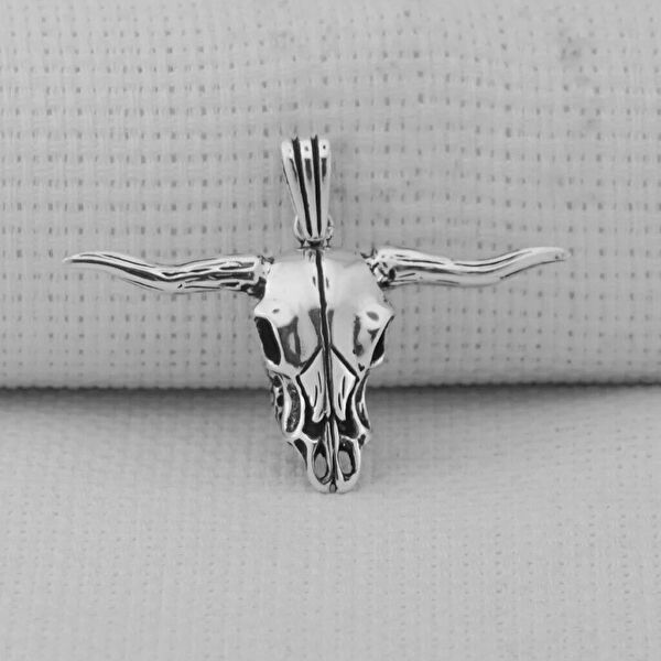 Mona Roza Kolye, Zincir, Künye