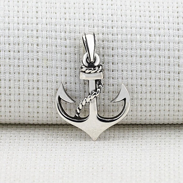 Mona Roza Kolye, Zincir, Künye