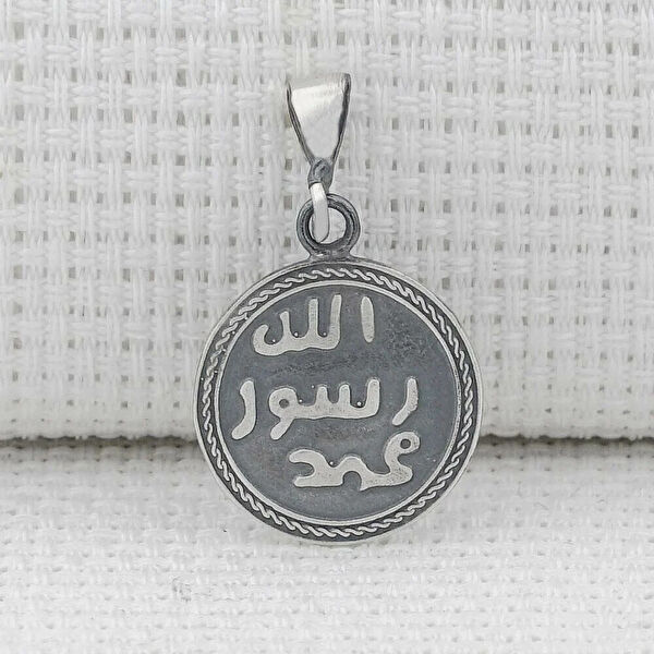 Mona Roza Kolye, Zincir, Künye